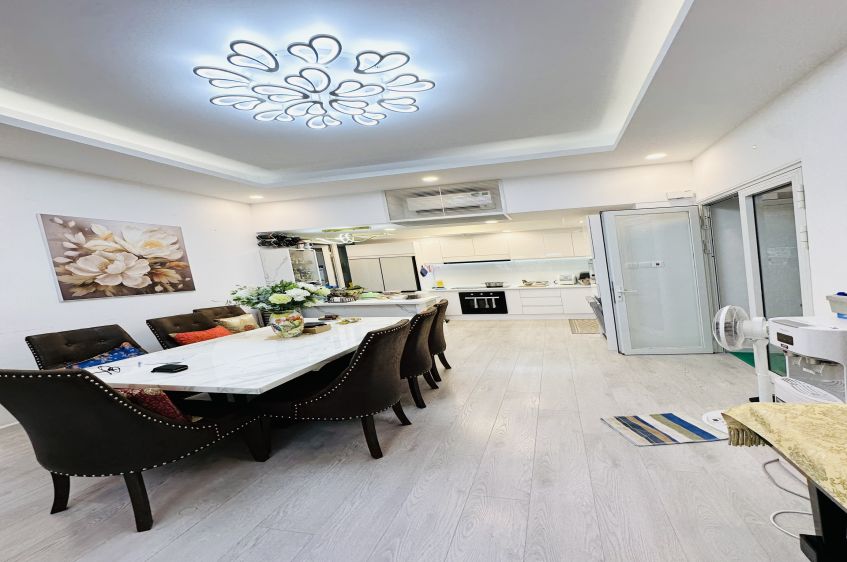 Bán căn hộ 3 phòng ngủ Saigon Pearl – view landmark 81, giá bán 12 tỷ
