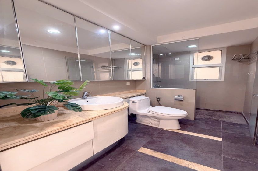 Cho Thuê Căn Hộ Saigon Pearl 3 Phòng Ngủ 135m²  Đẳng Cấp Sống Thượng Lưu Chỉ 31 Triệu/Tháng