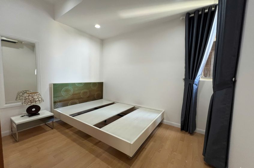 Cho Thuê Căn Hộ 2 Phòng Ngủ Saigon Pearl, Tầng Cao View Sông- Đức Sáng 090 1313 450