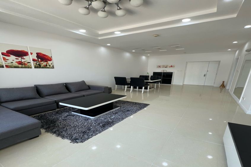 Cho Thuê Căn Hộ 2 Phòng Ngủ Saigon Pearl, Tầng Cao View Sông- Đức Sáng 090 1313 450